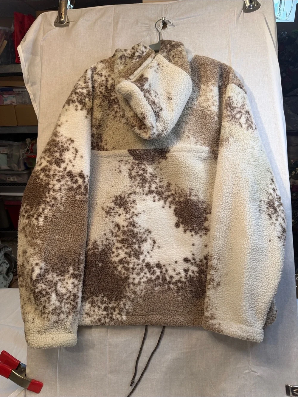 Nike  Sherpa Hoodie Jacket in Cream & Brown